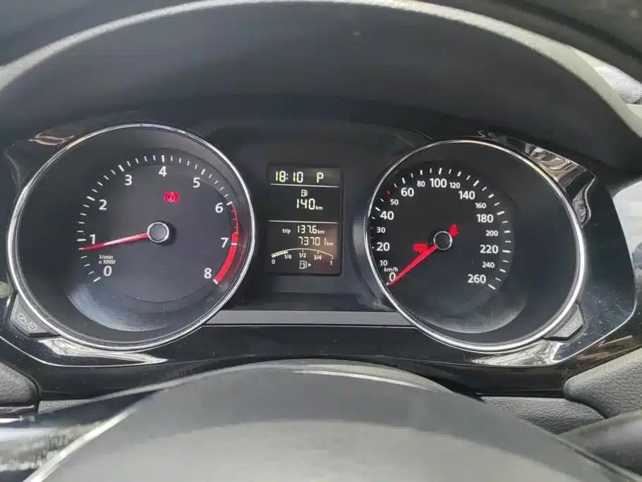 2018 Volkswagen Sagitar 1.6L Automatic Comfort Model — миниатюра 14