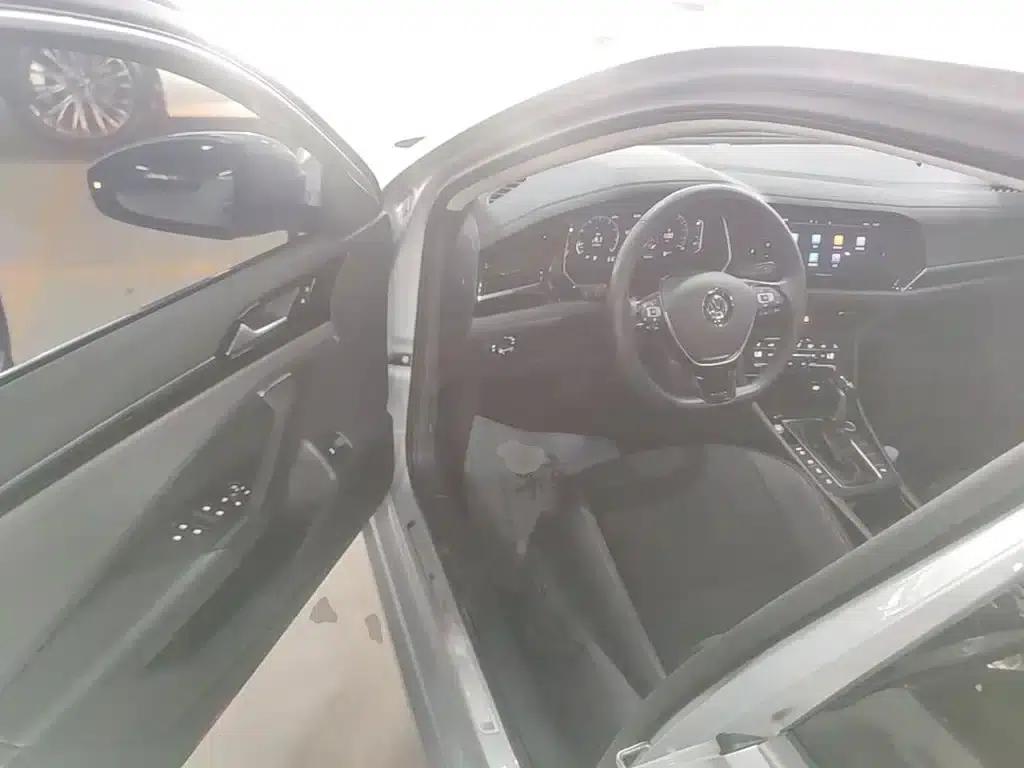 2021 Volkswagen Sagitar 280TSI DSG Luxury Intelligent Edition — миниатюра 16