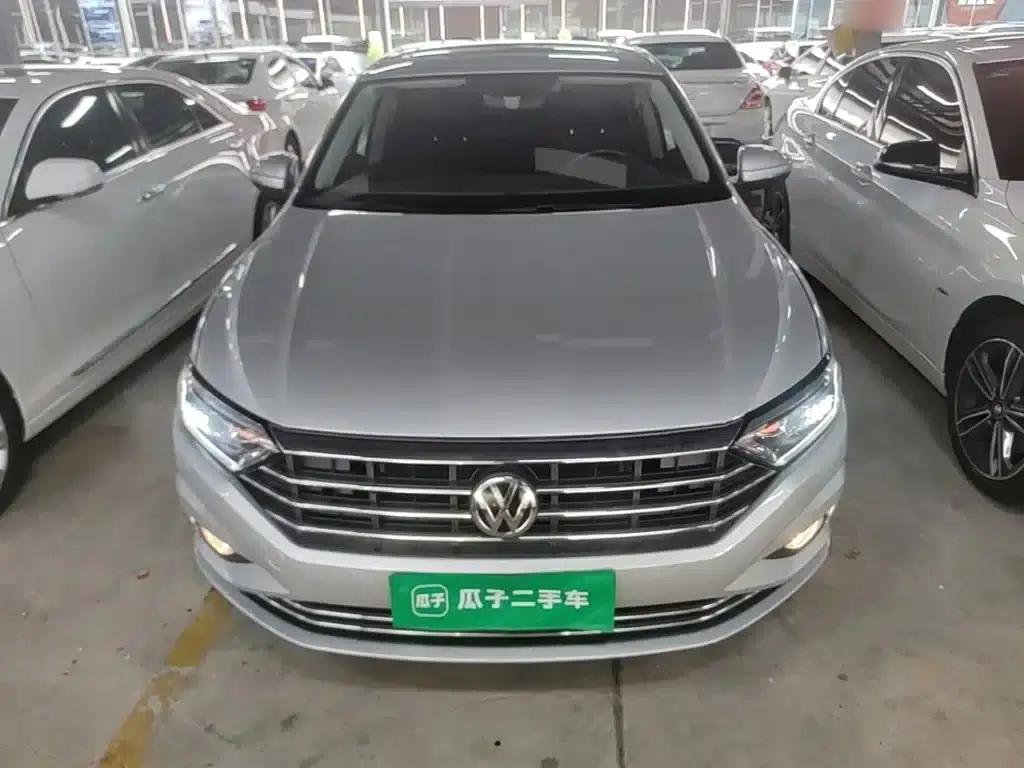 2021 Volkswagen Sagitar 280TSI DSG Luxury Intelligent Edition — миниатюра 3