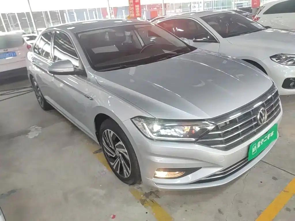 2021 Volkswagen Sagitar 280TSI DSG Luxury Intelligent Edition — миниатюра 4