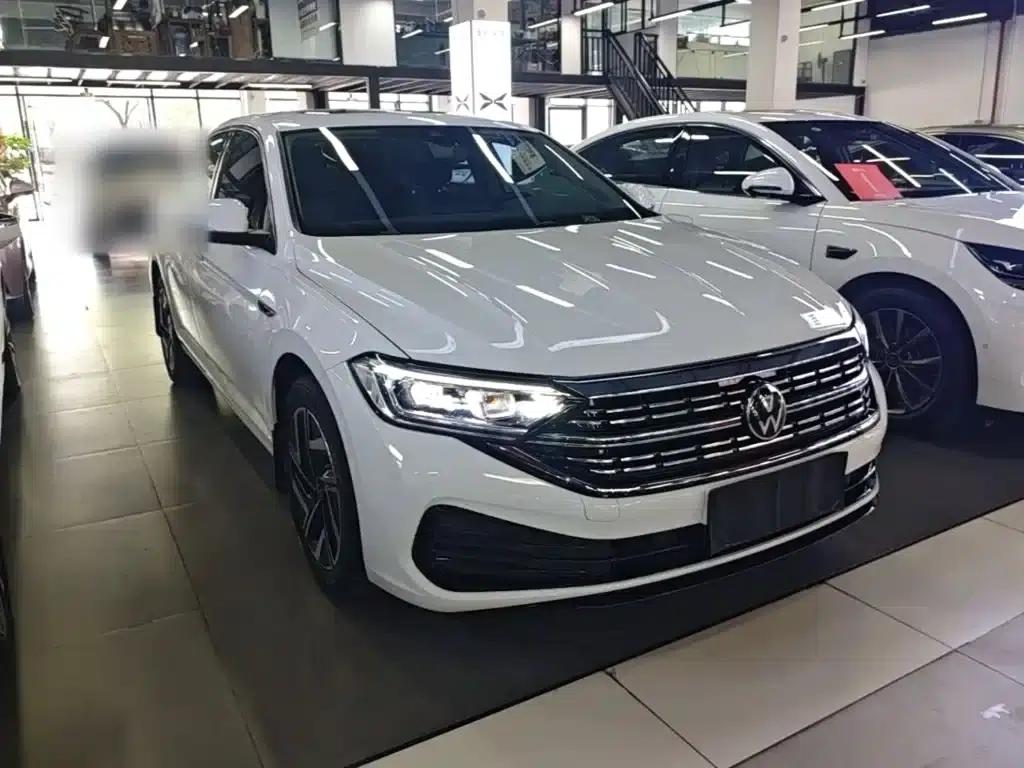 2024 Volkswagen Sagitar 300TSI DSG Super Edition — миниатюра 4