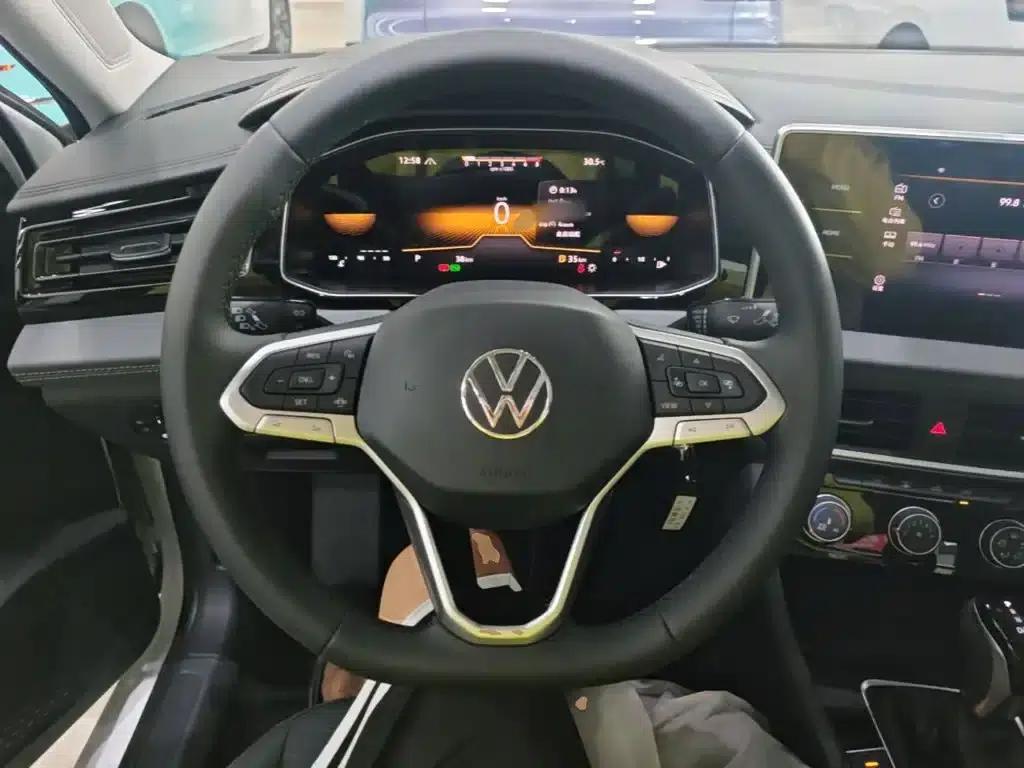 2025 Volkswagen Sagitar Facelift 200TSI DSG Flying Edition — миниатюра 11