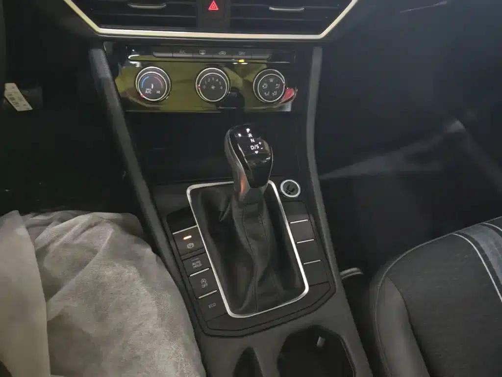 2025 Volkswagen Sagitar Facelift 200TSI DSG Flying Edition — миниатюра 14