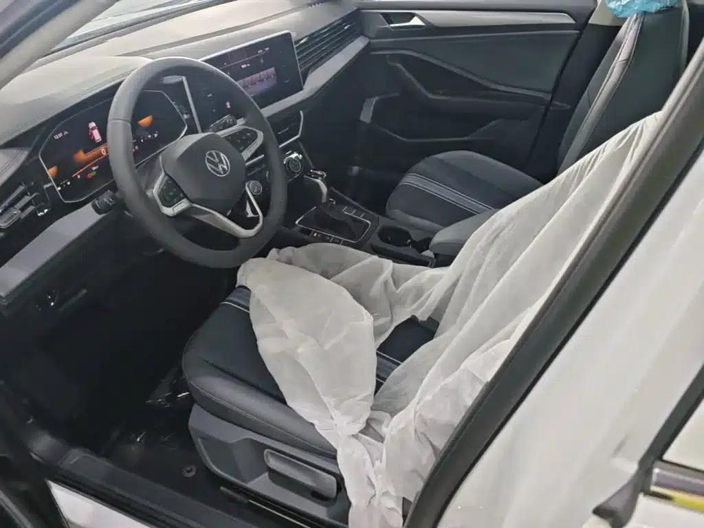 2025 Volkswagen Sagitar Facelift 200TSI DSG Flying Edition — миниатюра 15