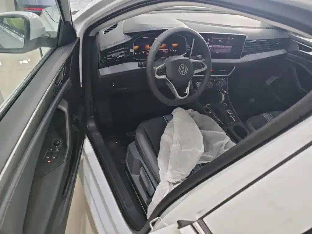2025 Volkswagen Sagitar Facelift 200TSI DSG Flying Edition — миниатюра 16