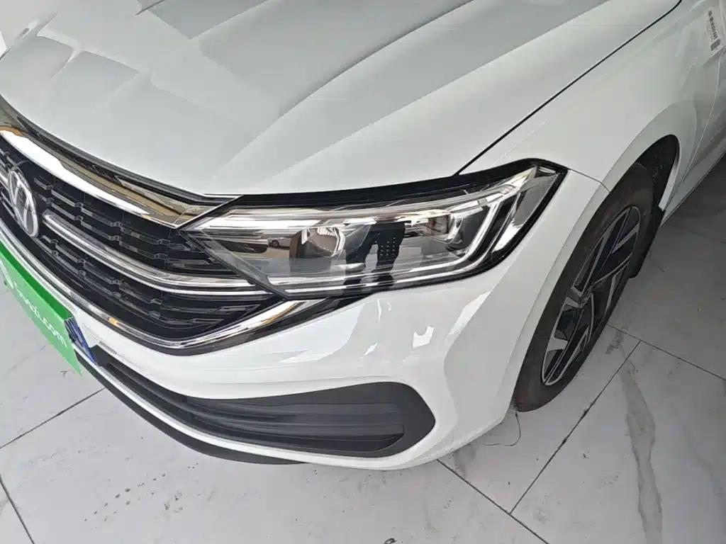 2025 Volkswagen Sagitar Facelift 300TSI DSG Flying Edition — миниатюра 24