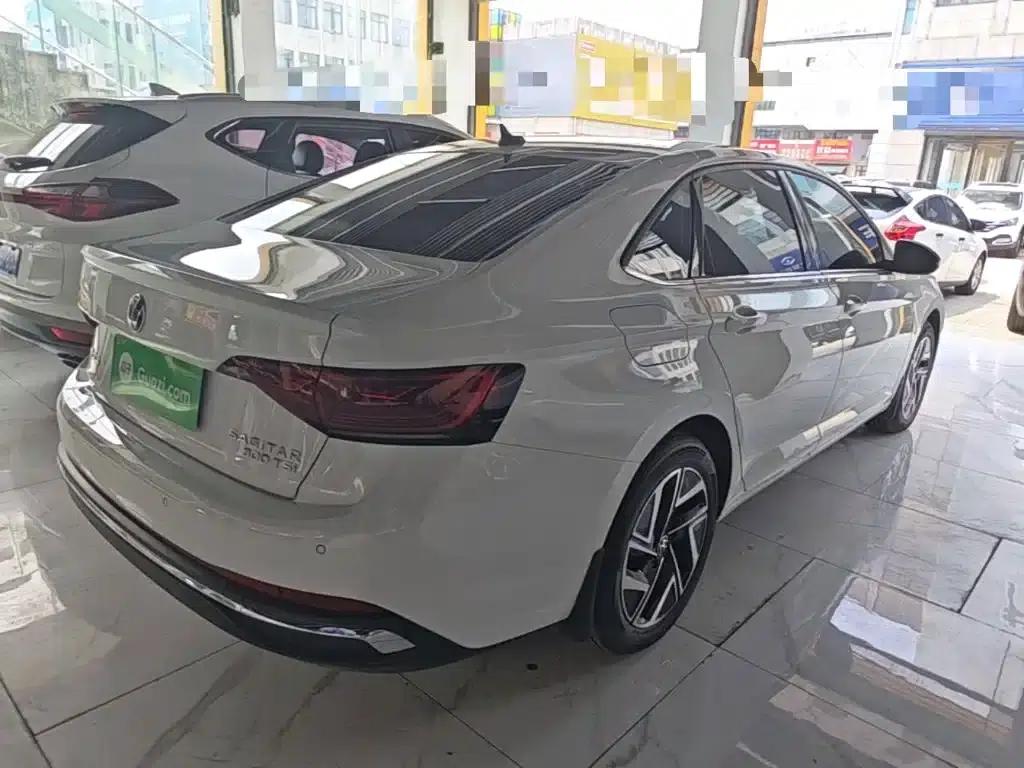 2025 Volkswagen Sagitar Facelift 300TSI DSG Flying Edition — миниатюра 7