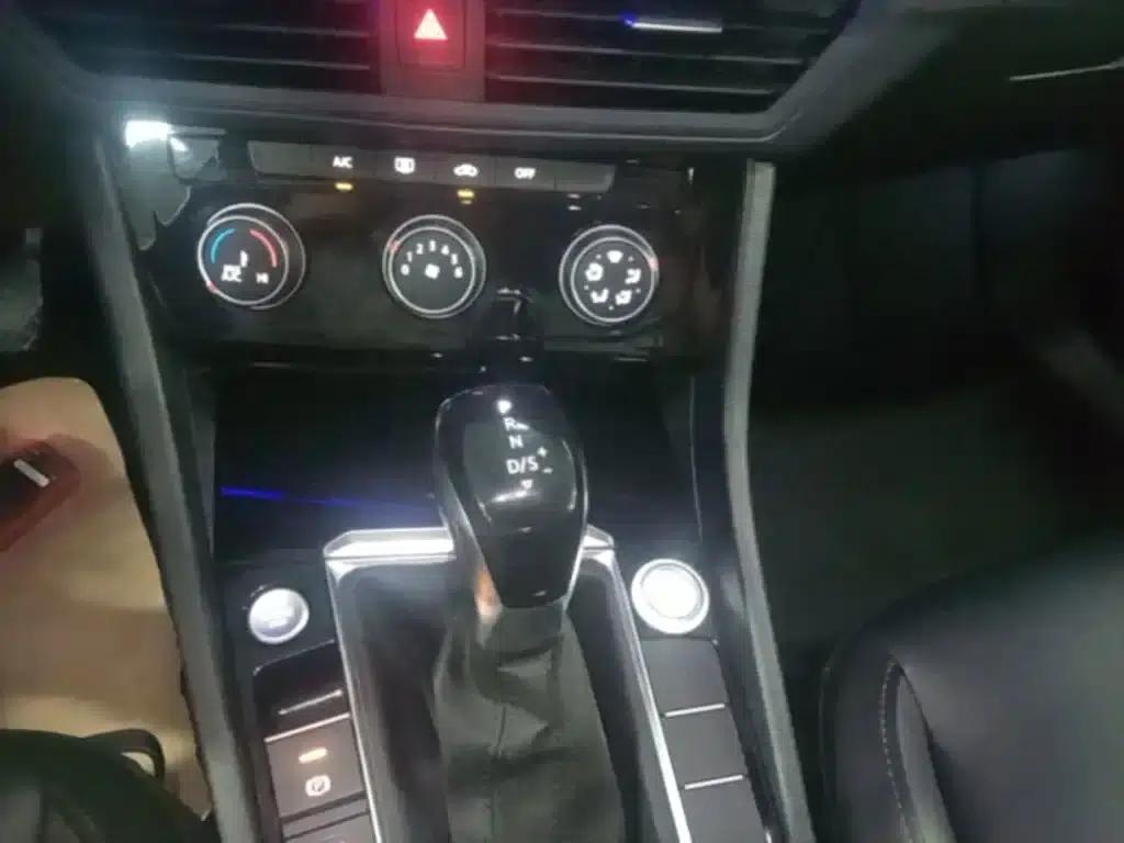2019 Volkswagen Sagitar 280TSI DSG Comfort Model (China VI Emission Standard) — миниатюра 14