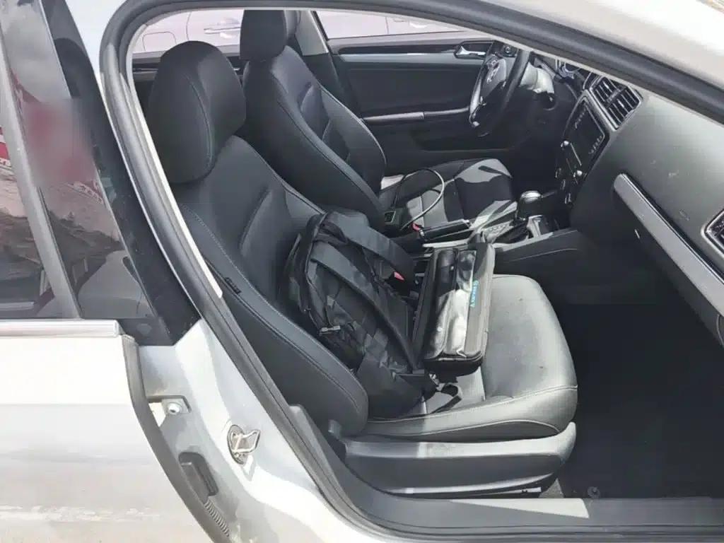 2017 Volkswagen Sagitar 1.6L Automatic Comfort Edition — миниатюра 25