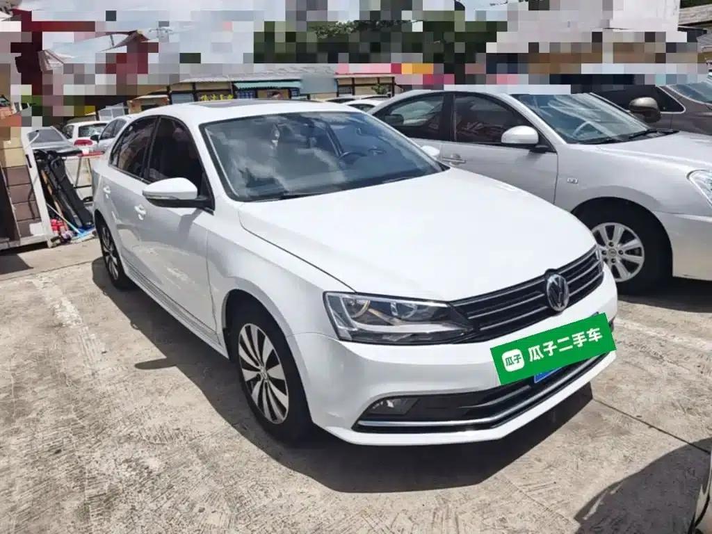 2017 Volkswagen Sagitar 1.6L Automatic Comfort Edition — миниатюра 4