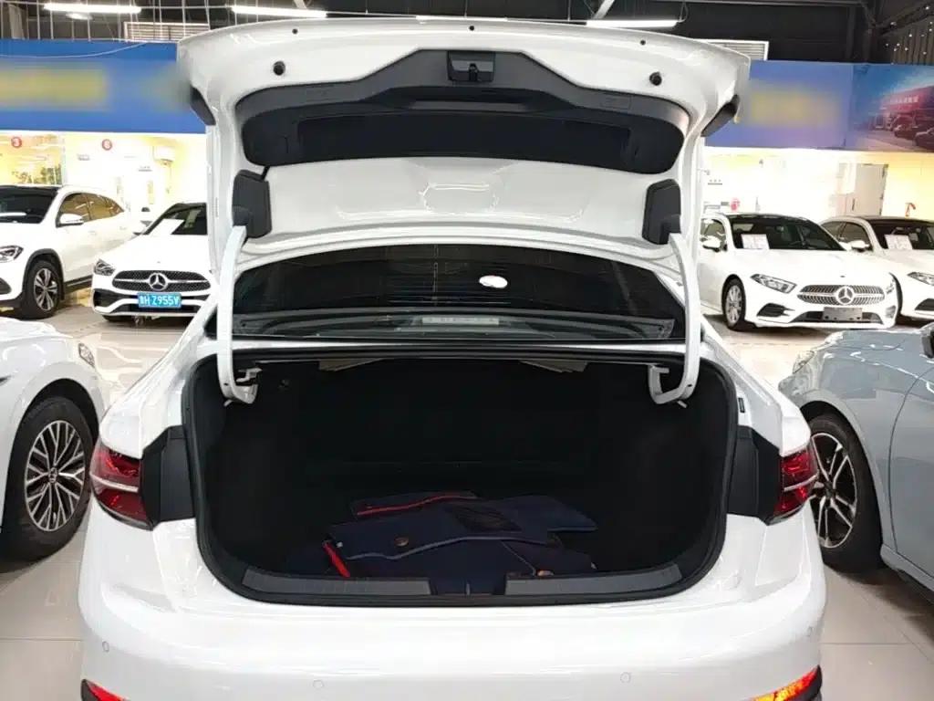 2024 Volkswagen Sagitar 200TSI DSG Flying Edition — миниатюра 19