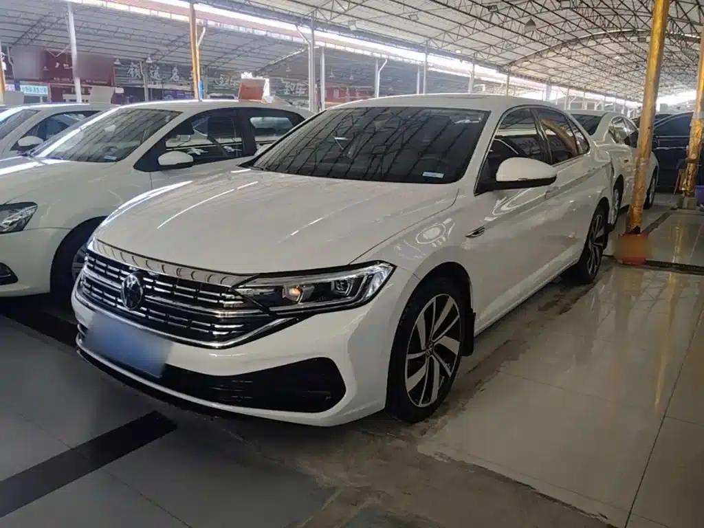 2024 Volkswagen Sagitar 300TSI DSG Super Edition — миниатюра 1