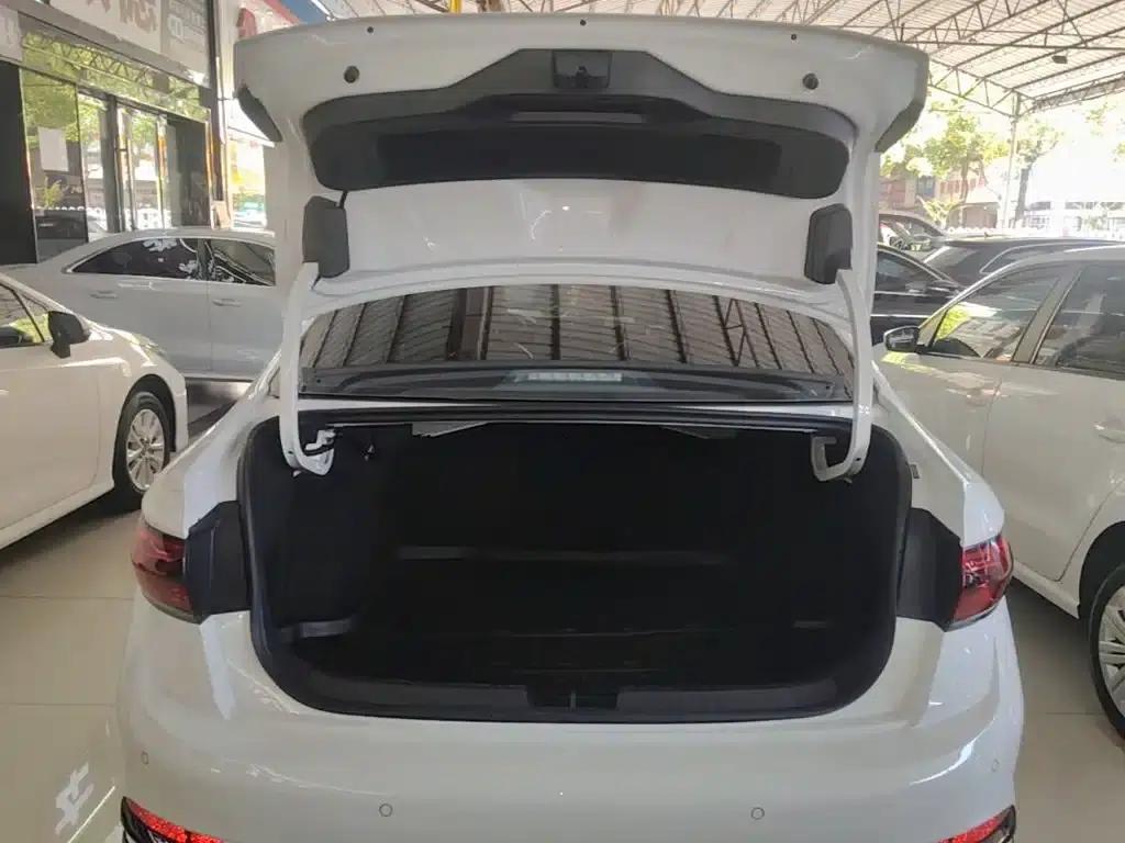 2024 Volkswagen Sagitar 300TSI DSG Super Edition — миниатюра 19