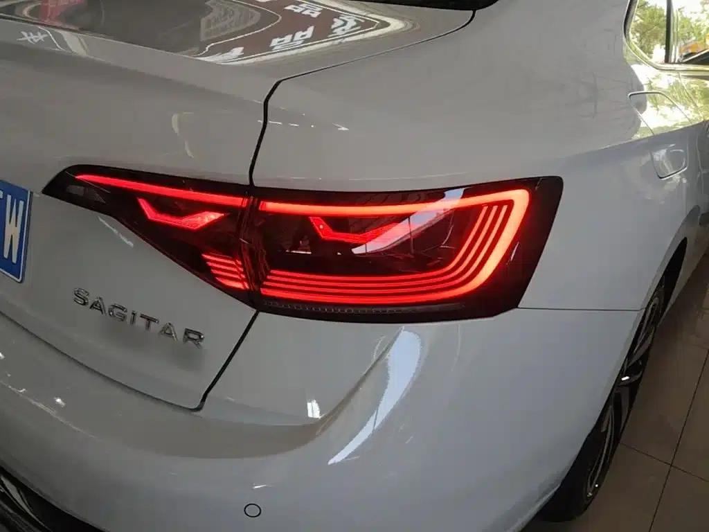 2024 Volkswagen Sagitar 300TSI DSG Super Edition — миниатюра 8