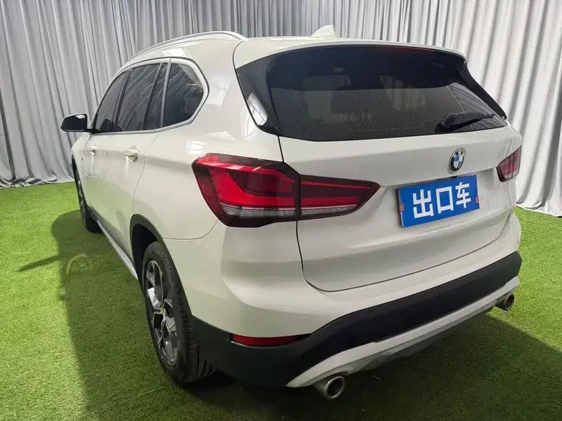 BMW X1 2022 sDrive20Li Premium — миниатюра 4