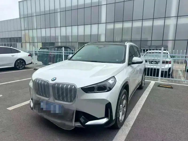 2023 BMW X1 sDrive20Li X Design Package — миниатюра 1