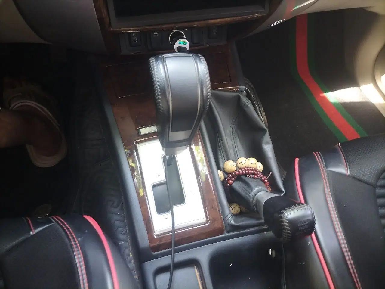 Mitsubishi Pajero Sport 2013 3.0L Automatic 4x4 Flagship Edition — миниатюра 14
