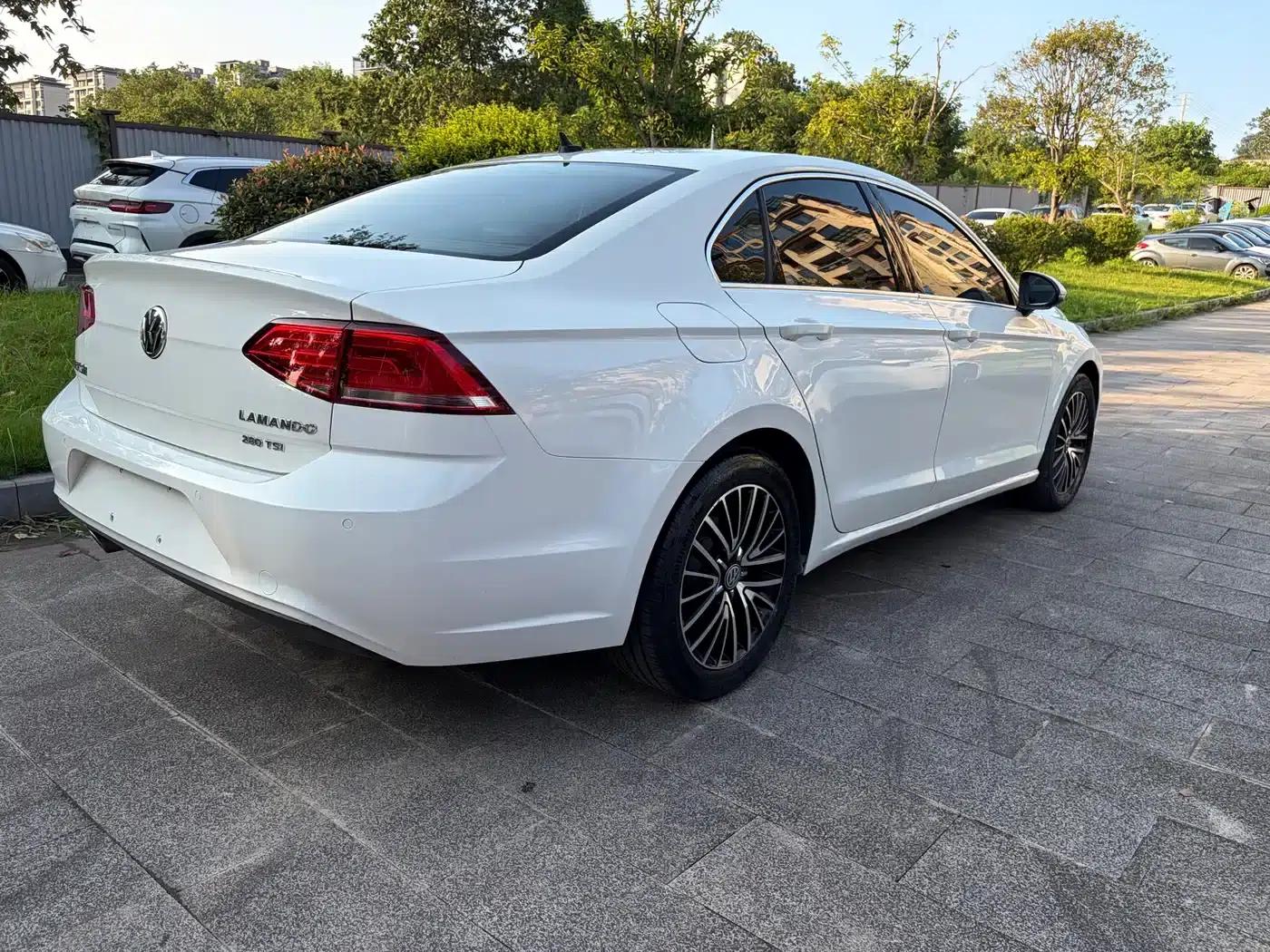 Lamando 2017 280TSI DSG Luxury Edition — миниатюра 12