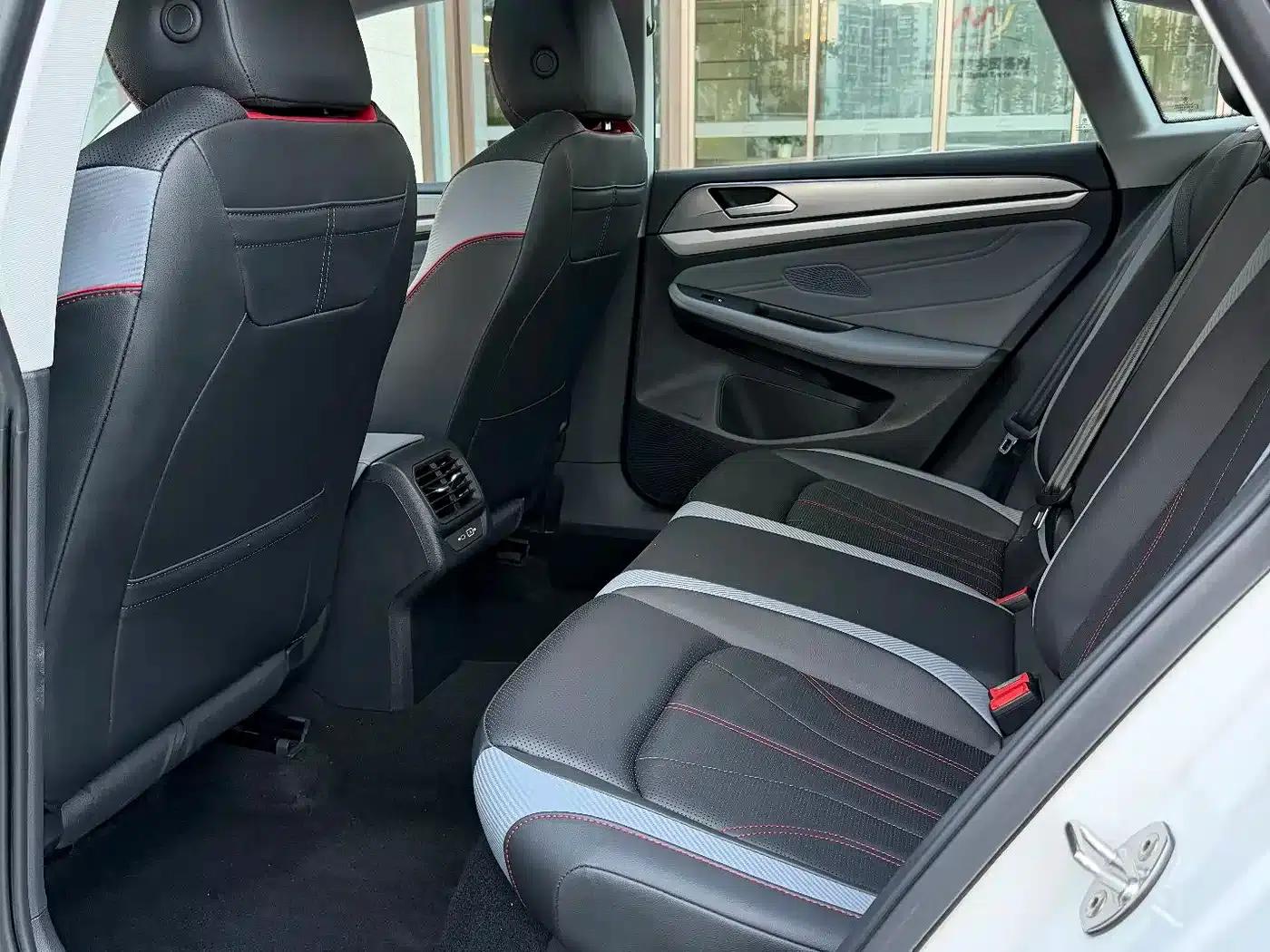 Lamando 2022 Lamando L 280TSI DSG Hot Edition — миниатюра 8