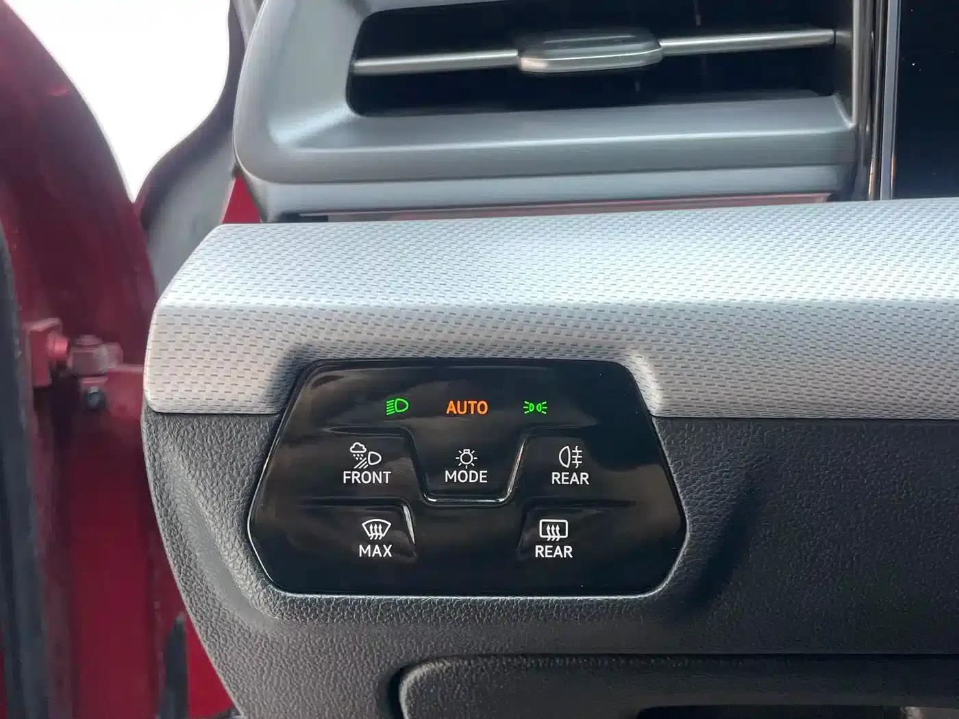 Lamando 2022 Lamando L 280TSI DSG Hot Edition — миниатюра 17