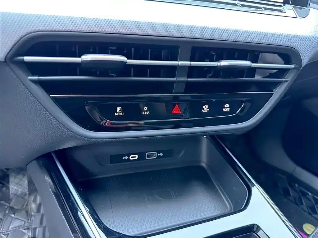 Lamando 2023 Lamando L 280TSI DSG Hot Edition — миниатюра 13