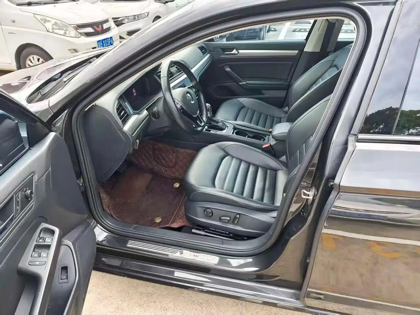Lamando 2021 280TSI DSG Luxury Phantom Edition — миниатюра 4