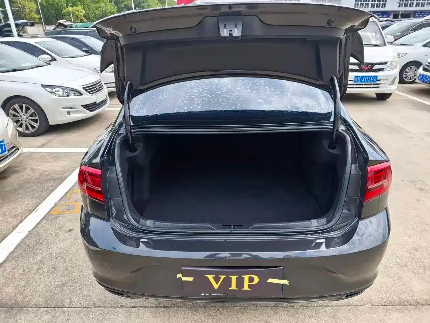 Lamando 2021 280TSI DSG Luxury Phantom Edition — миниатюра 10