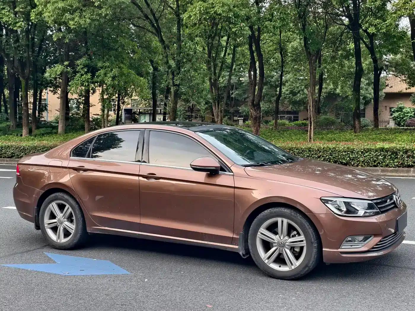 Lamando 2015 280TSI DSG Comfort Edition — миниатюра 3