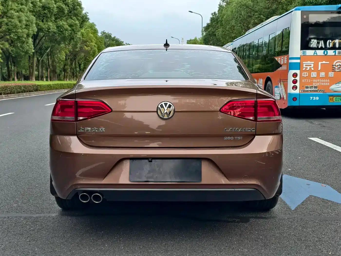 Lamando 2015 280TSI DSG Comfort Edition — миниатюра 8