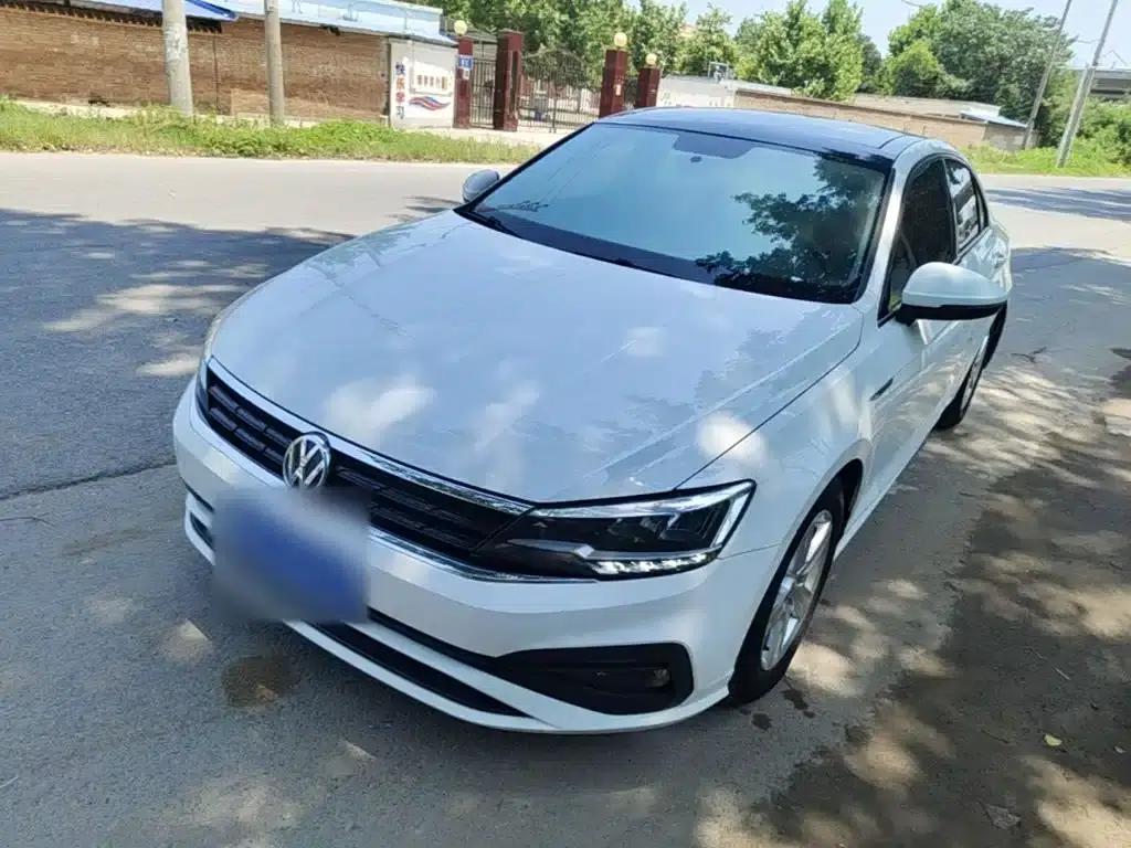 Lamando 2019 230TSI DSG Fashion Edition (National V Emission Standard) — миниатюра 1