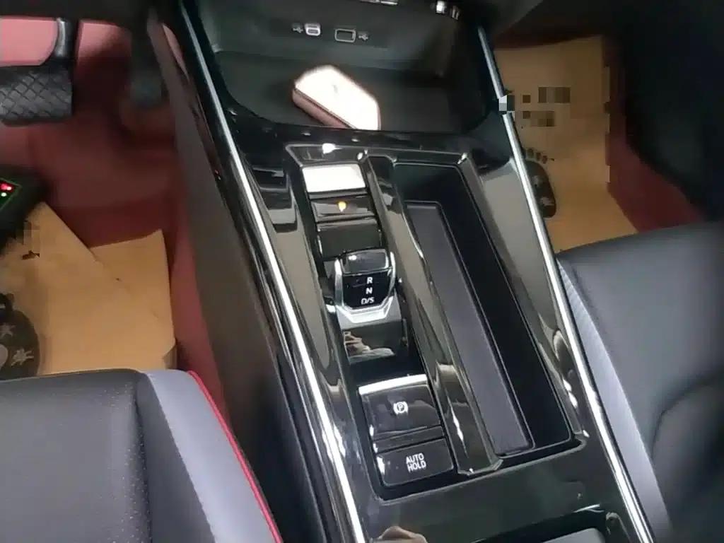 Lamando 2024 Lamando L 280TSI DSG Hot Edition — миниатюра 14