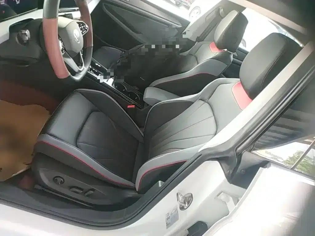 Lamando 2024 Lamando L 280TSI DSG Hot Edition — миниатюра 15