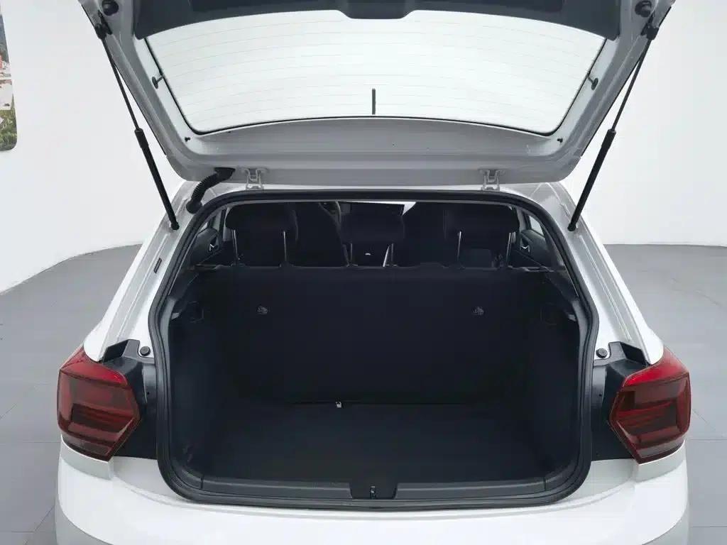 2023 Polo Facelift Plus 1.5L Automatic Enjoy Life Edition — миниатюра 16
