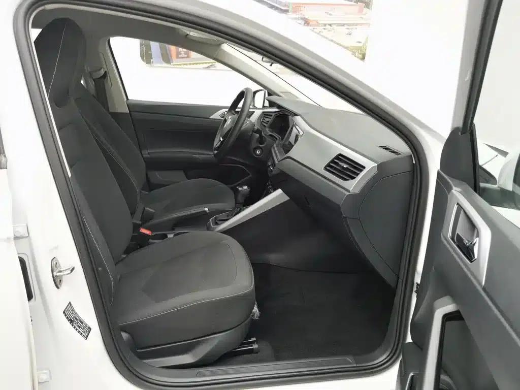 2023 Polo Facelift Plus 1.5L Automatic Enjoy Life Edition — миниатюра 23