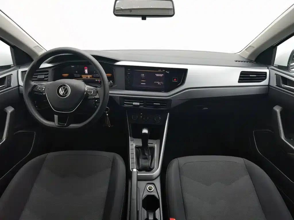 2023 Polo Facelift Plus 1.5L Automatic Enjoy Life Edition — миниатюра 5