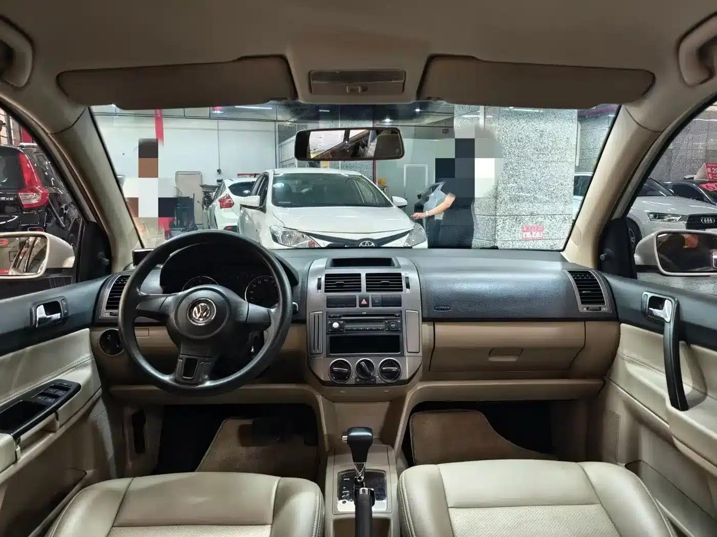 2011 Polo 1.4L Automatic Premium Edition — миниатюра 5