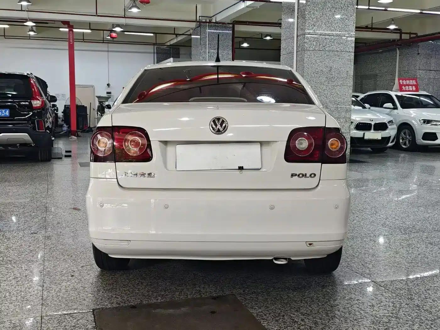 2011 Polo 1.4L Automatic Premium Edition — миниатюра 8
