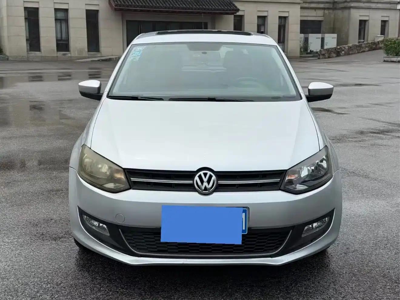 2013 Polo 1.4L Automatic Luxury Edition — миниатюра 2