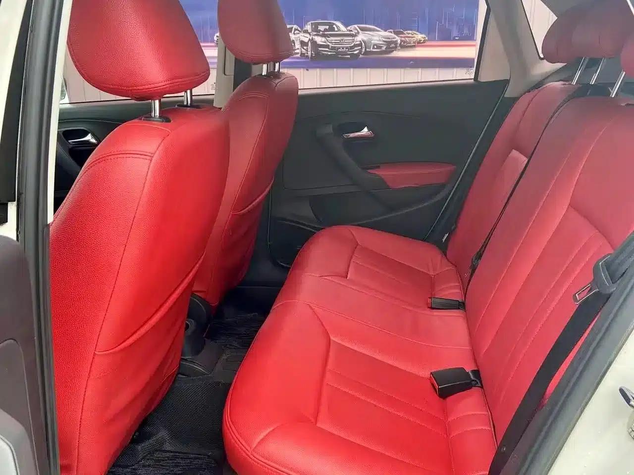 2016 Polo 1.4L Automatic Fashion Edition — миниатюра 5
