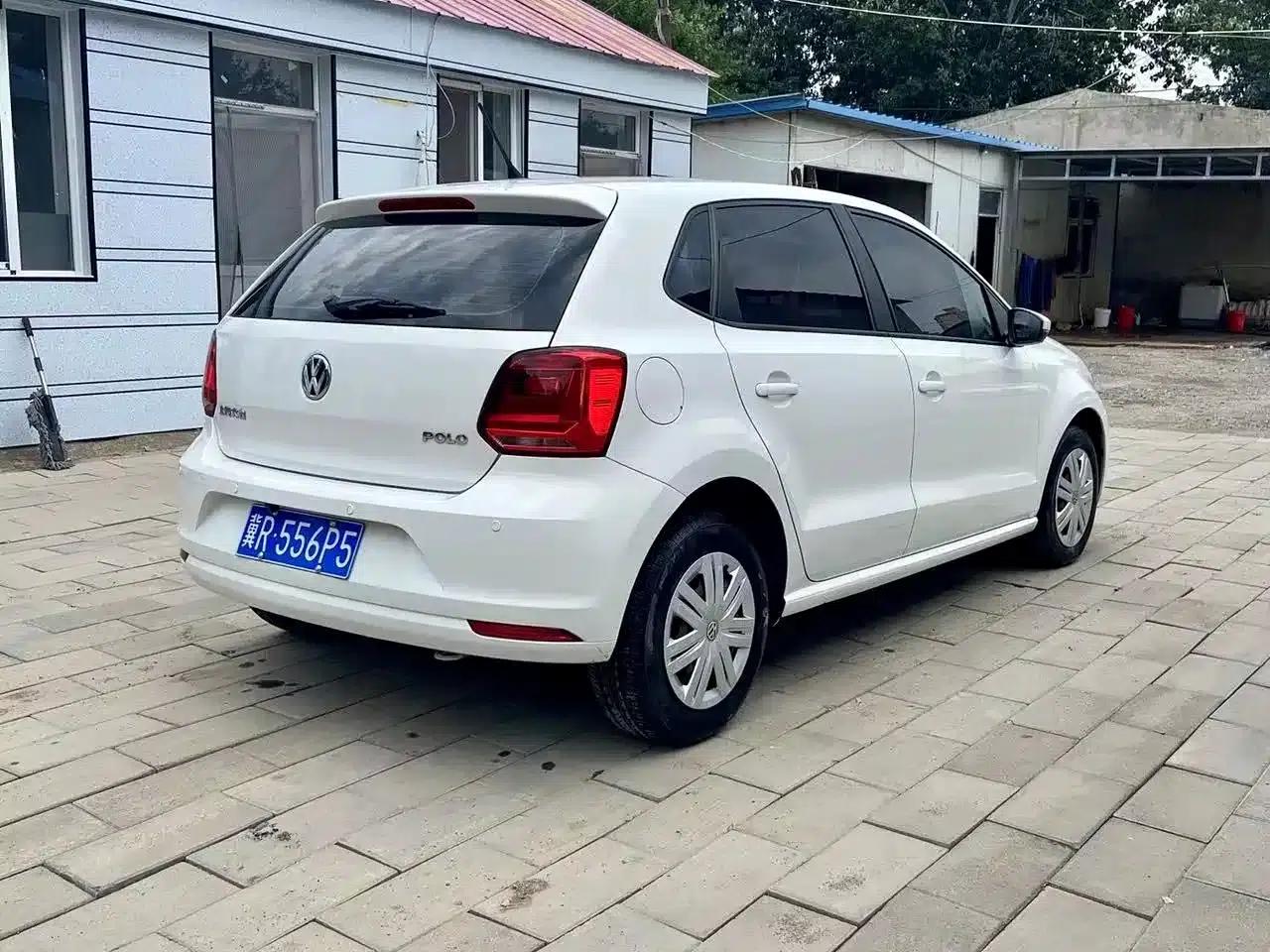 2016 Polo 1.4L Automatic Fashion Edition — миниатюра 7