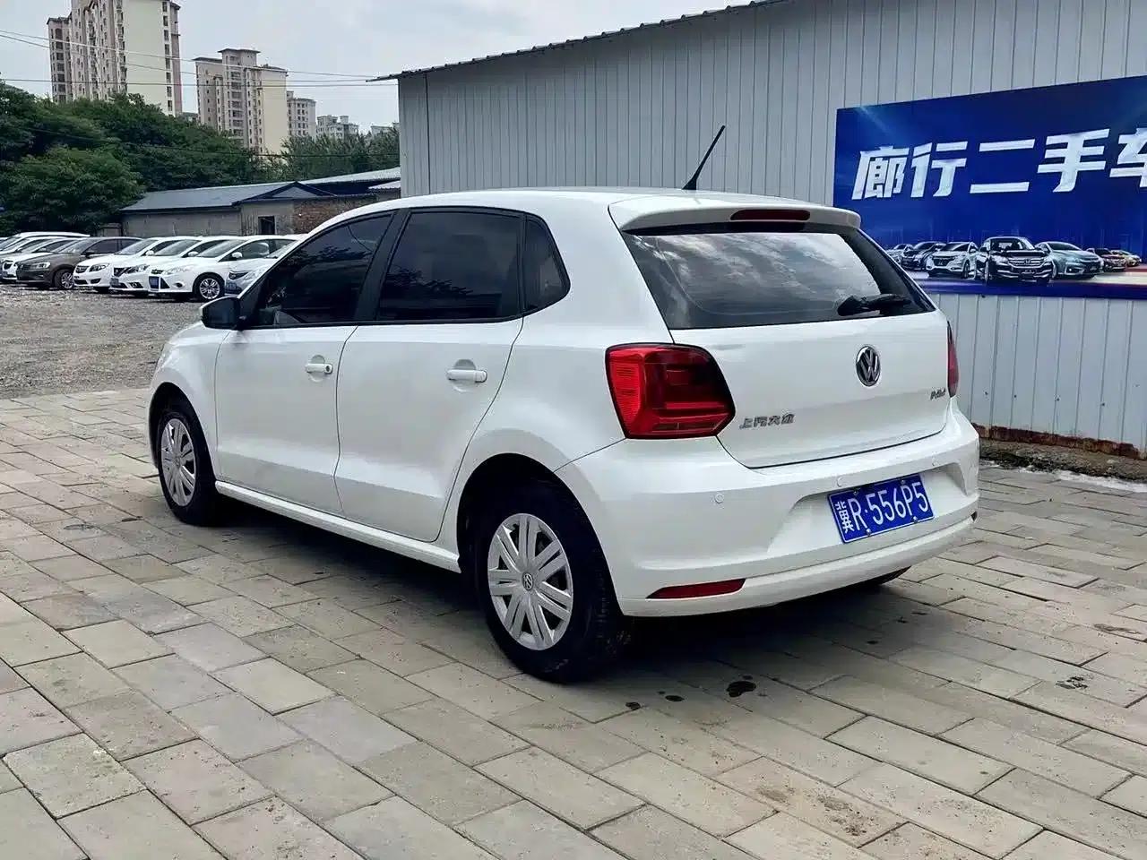 2016 Polo 1.4L Automatic Fashion Edition — миниатюра 9