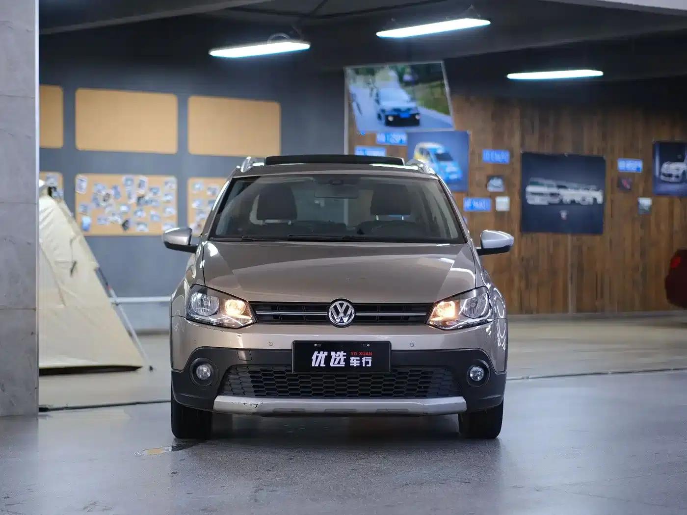 2014 Polo 1.6L Cross Polo Automatic — миниатюра 11