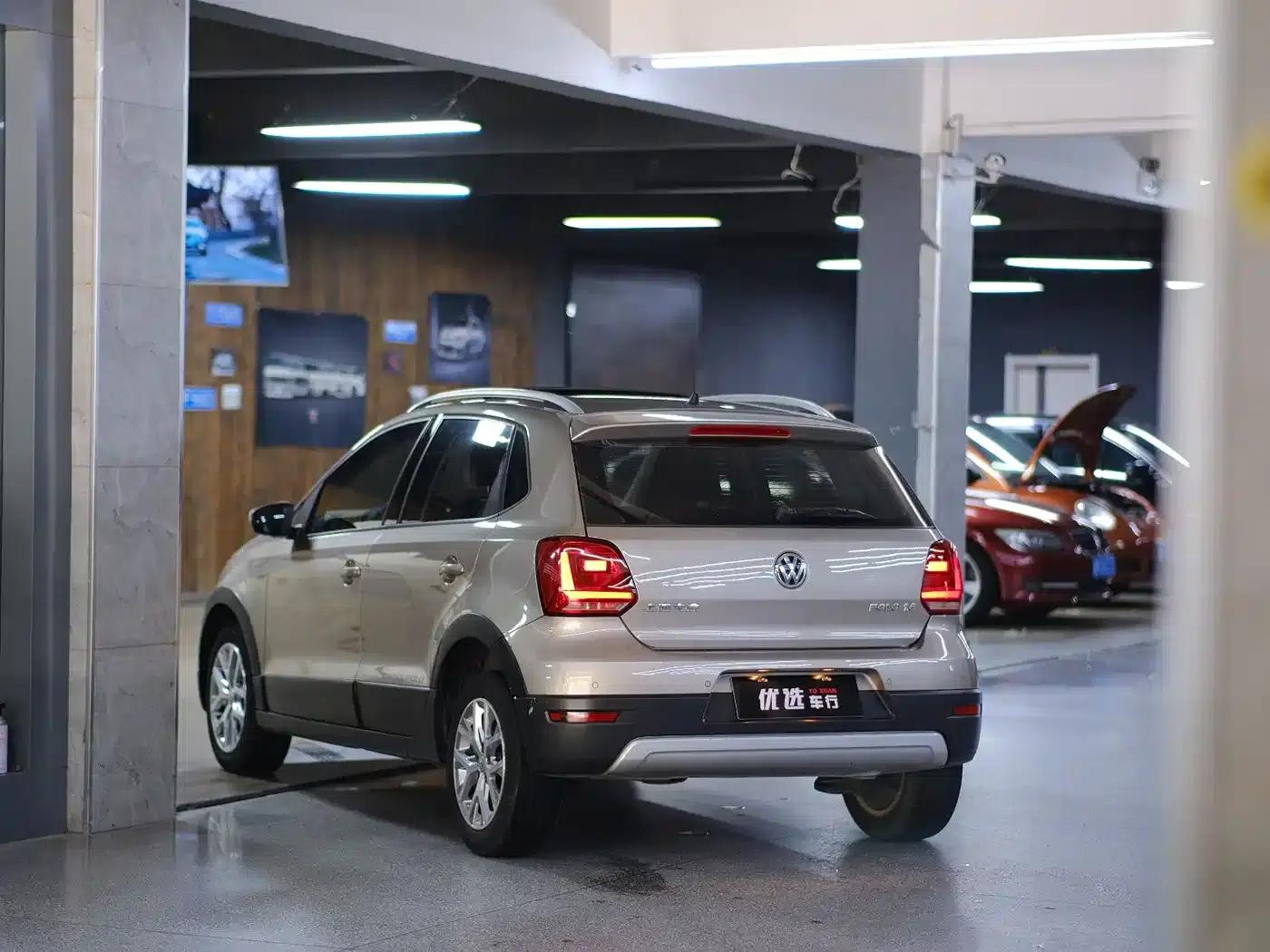 2014 Polo 1.6L Cross Polo Automatic — миниатюра 12