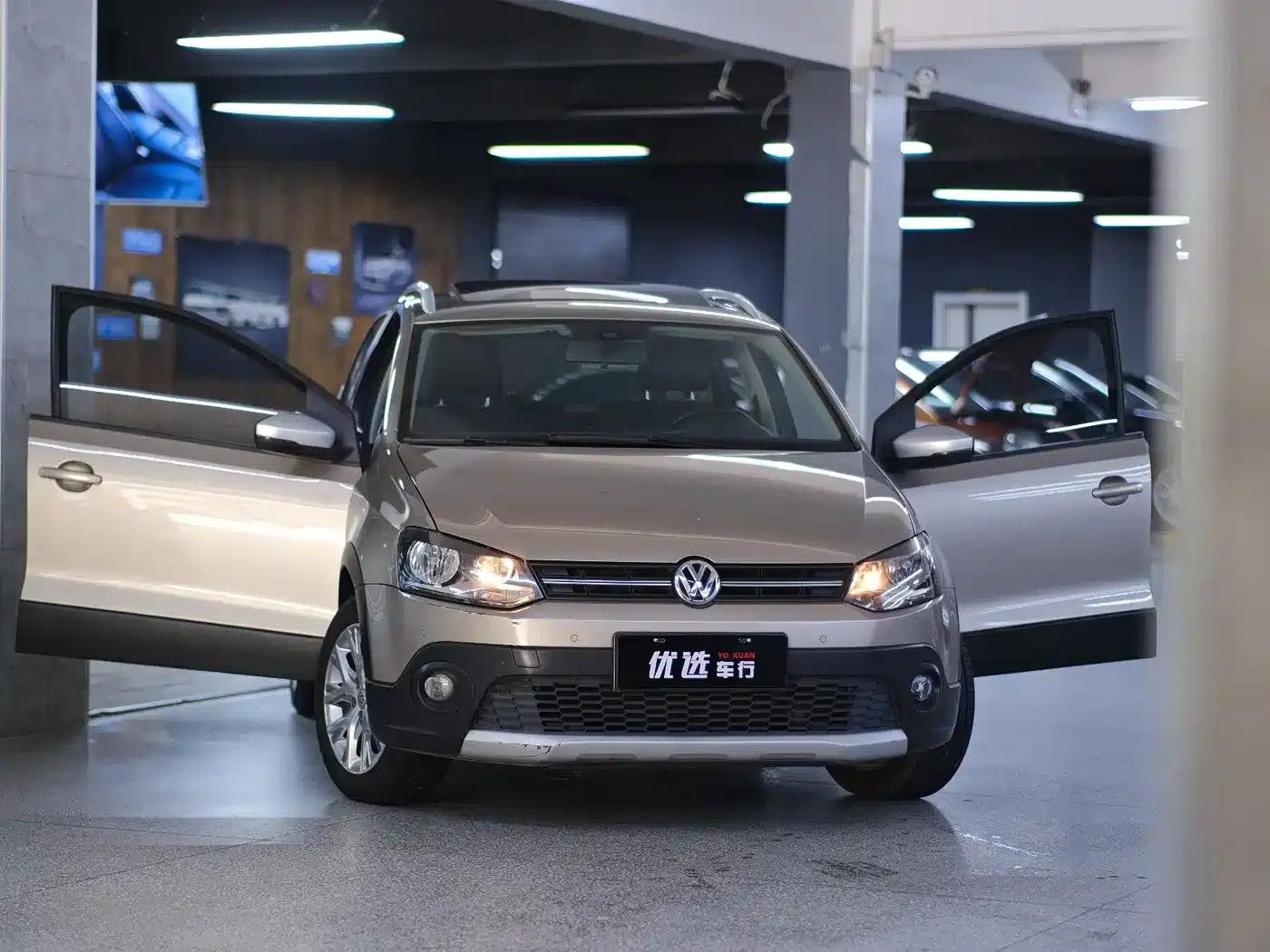 2014 Polo 1.6L Cross Polo Automatic — миниатюра 13