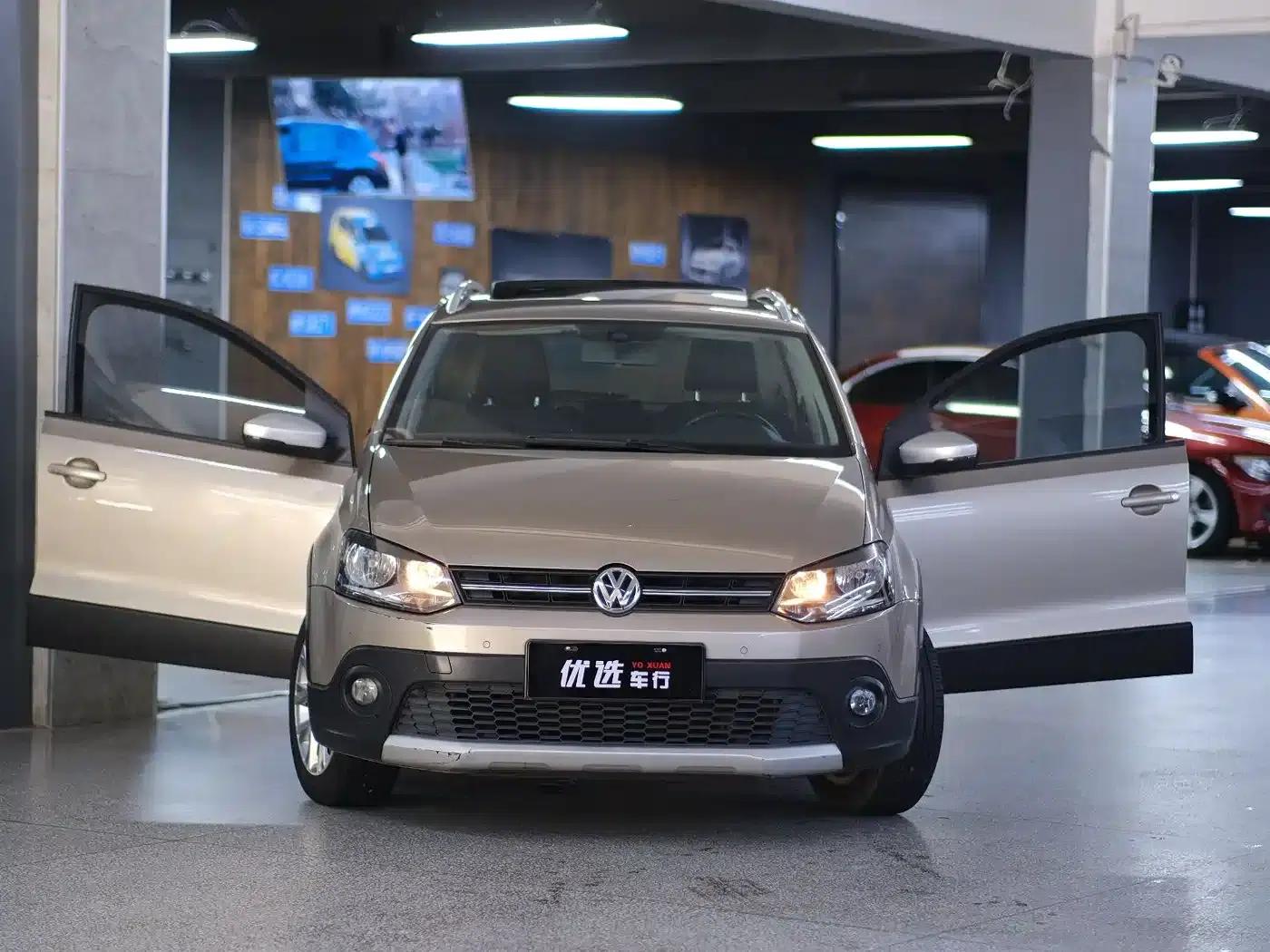 2014 Polo 1.6L Cross Polo Automatic — миниатюра 15