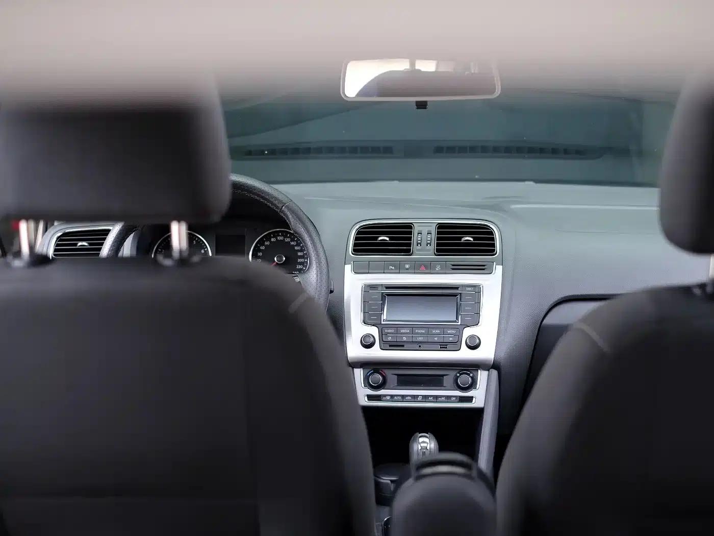 2014 Polo 1.6L Cross Polo Automatic — миниатюра 21