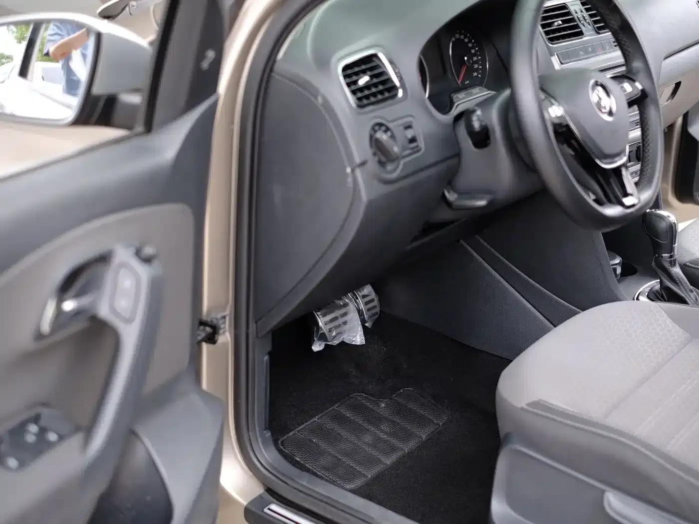 2014 Polo 1.6L Cross Polo Automatic — миниатюра 25