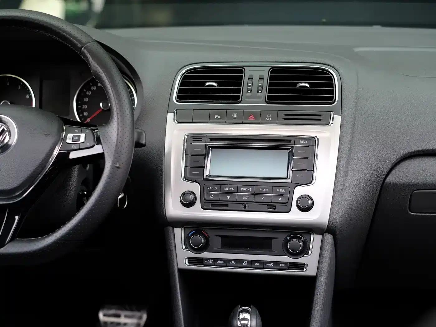 2014 Polo 1.6L Cross Polo Automatic — миниатюра 32