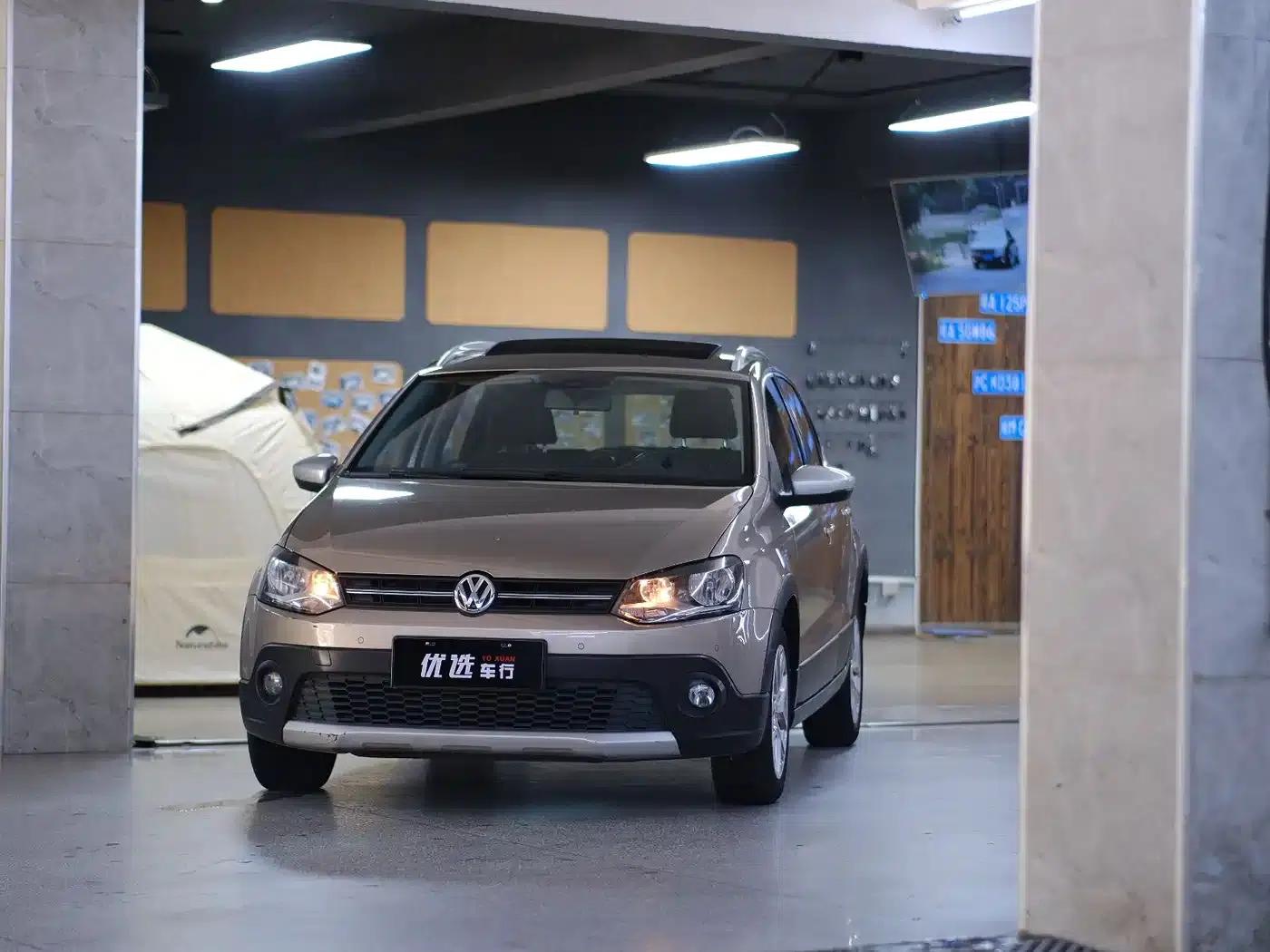 2014 Polo 1.6L Cross Polo Automatic — миниатюра 5