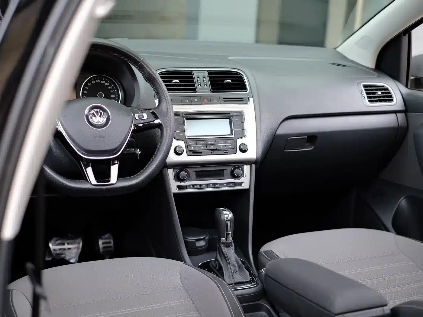 2014 Polo 1.6L Cross Polo Automatic — миниатюра 50